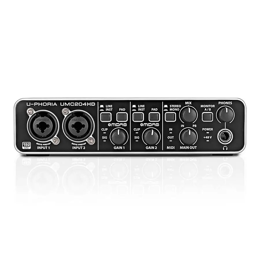 Behringer UMC204HD Audio Interface 1